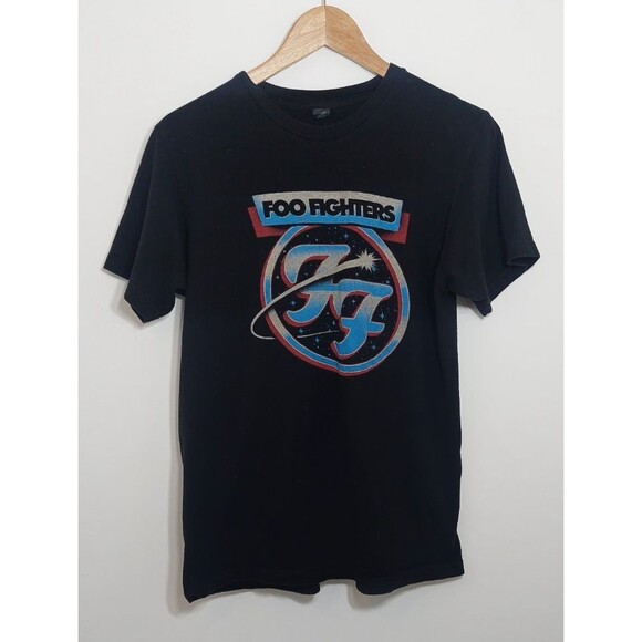Foo Fighters Men's Size Medium T Shirt Black FLAWED Holes - Picture 2 of 9